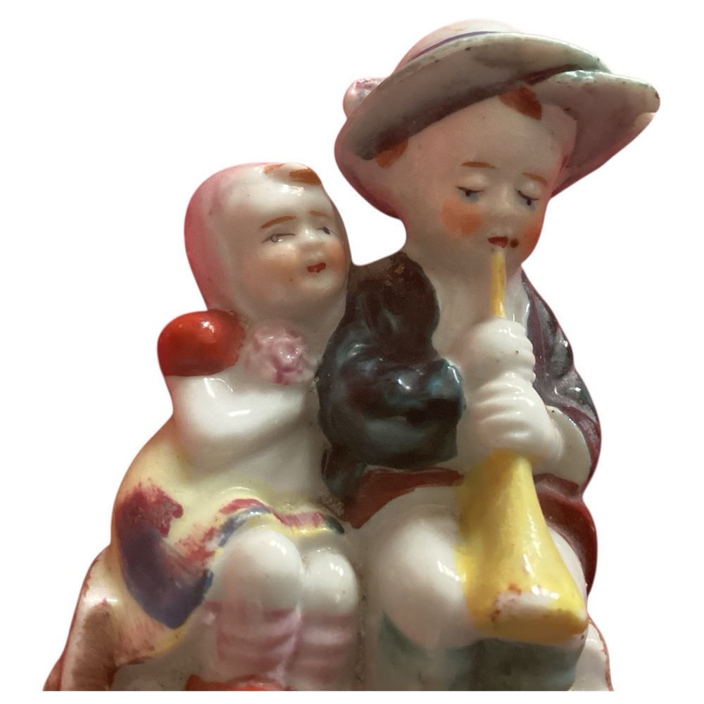 Vintage Porcelain Boy & Girl On Bench Figurine Occupied Japan - Picture 2 of 6